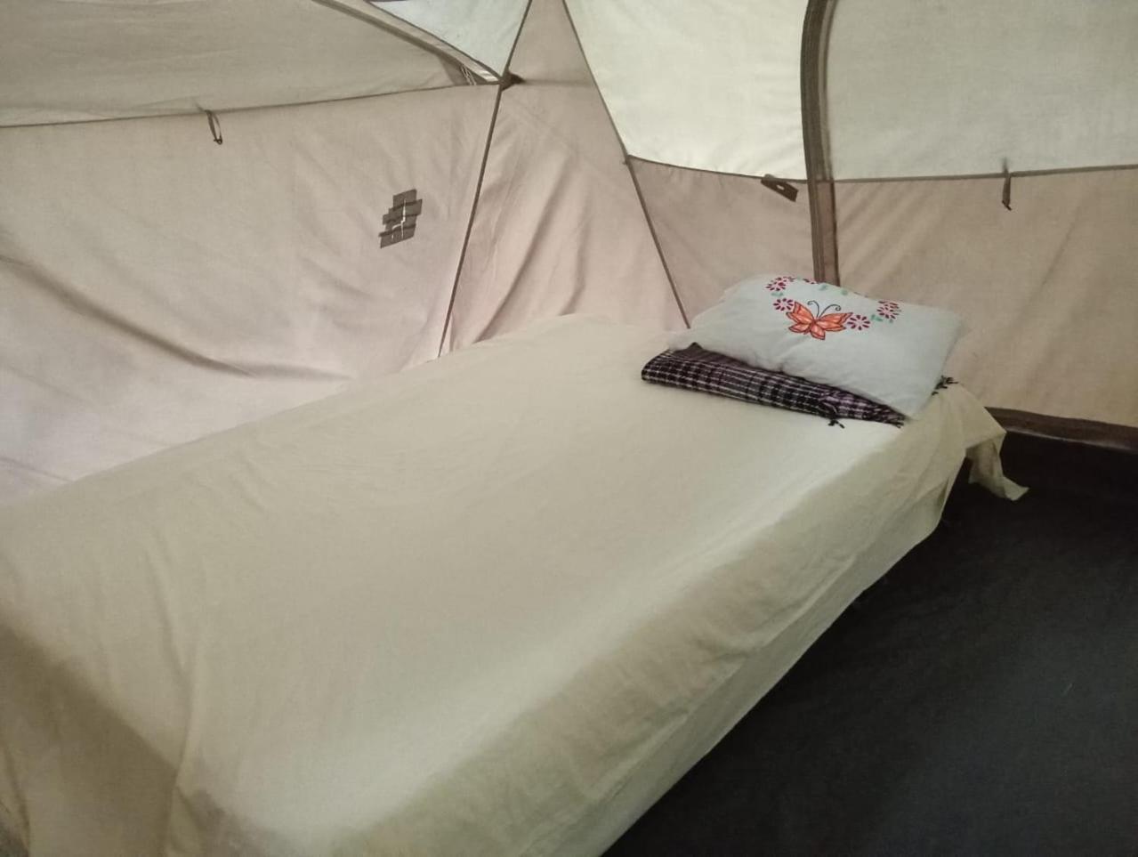 Campamento Yaax Che en Calakmul Conhuas Ruang foto